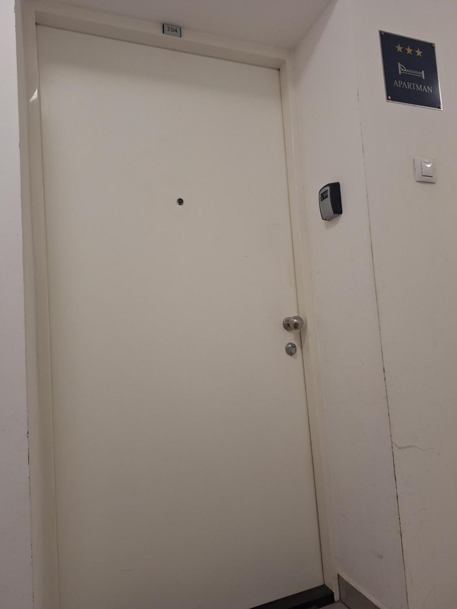 Apartman Lory, Zagreb, Downtown, With Own Parking In The Garage Extérieur photo