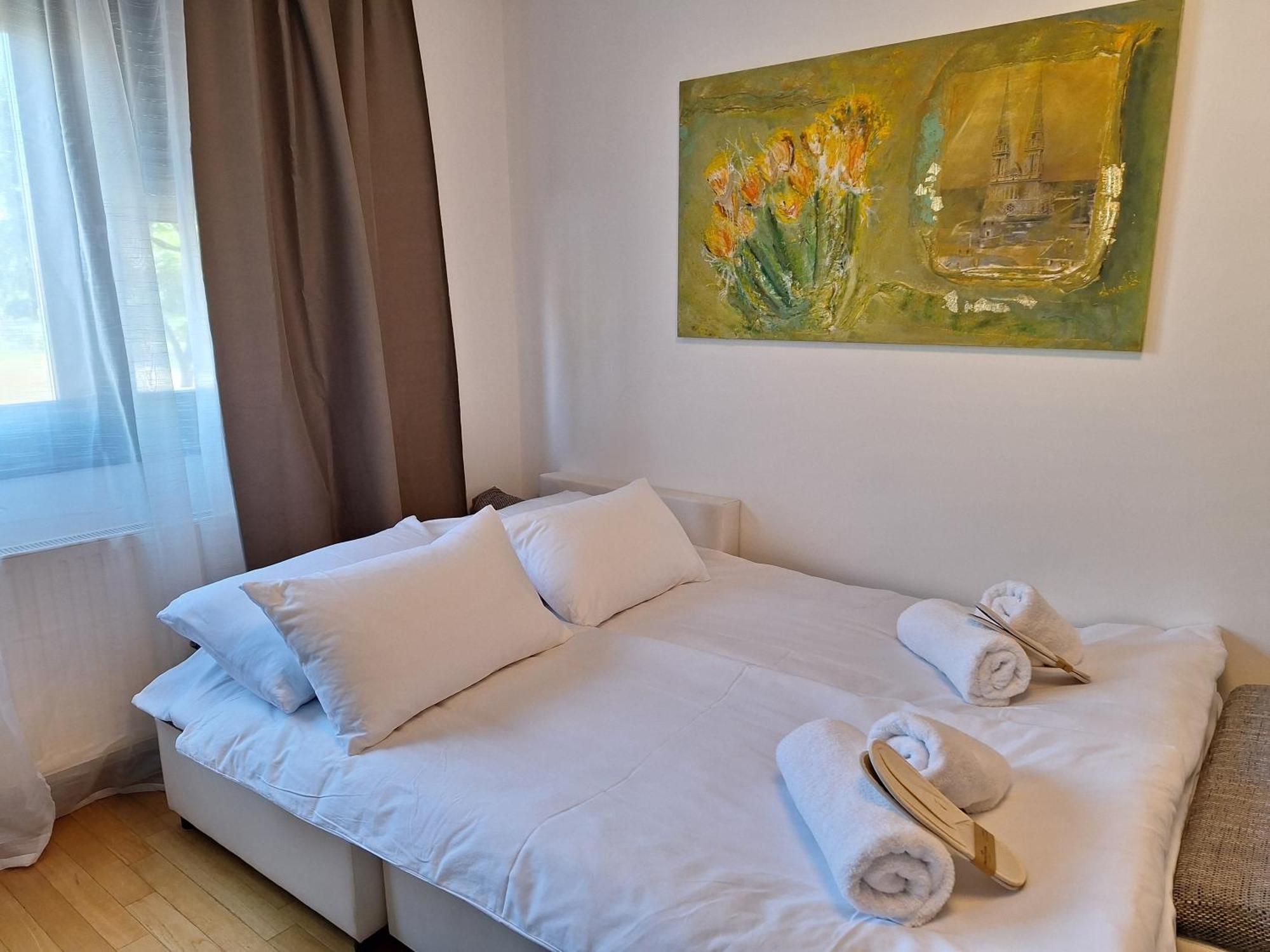 Apartman Lory, Zagreb, Downtown, With Own Parking In The Garage Extérieur photo